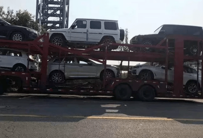 轎車托運(yùn)有沒有安全保障？-鑫邦運(yùn)車